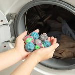 عکس توپ پرزگیر گربه و سگ برای ماشین لباسشویی