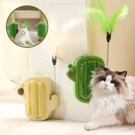 عکس استفاده گربه از شانه دیواری کتنیپ دار